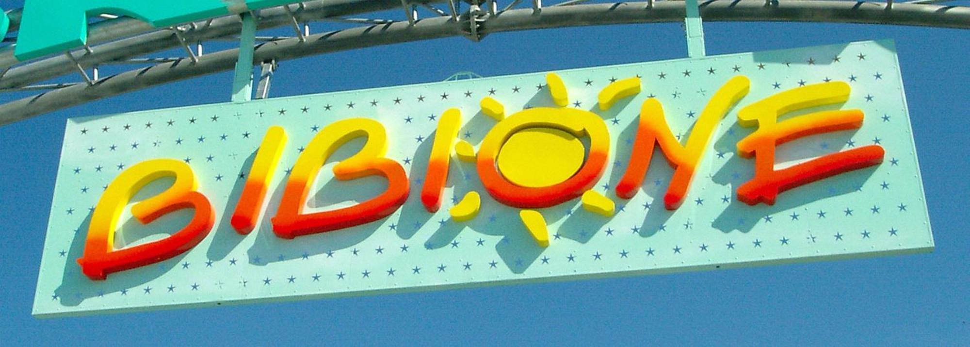 Nice Two-Bedroom Apartment 150M From The Beach ビビオーネ エクステリア 写真